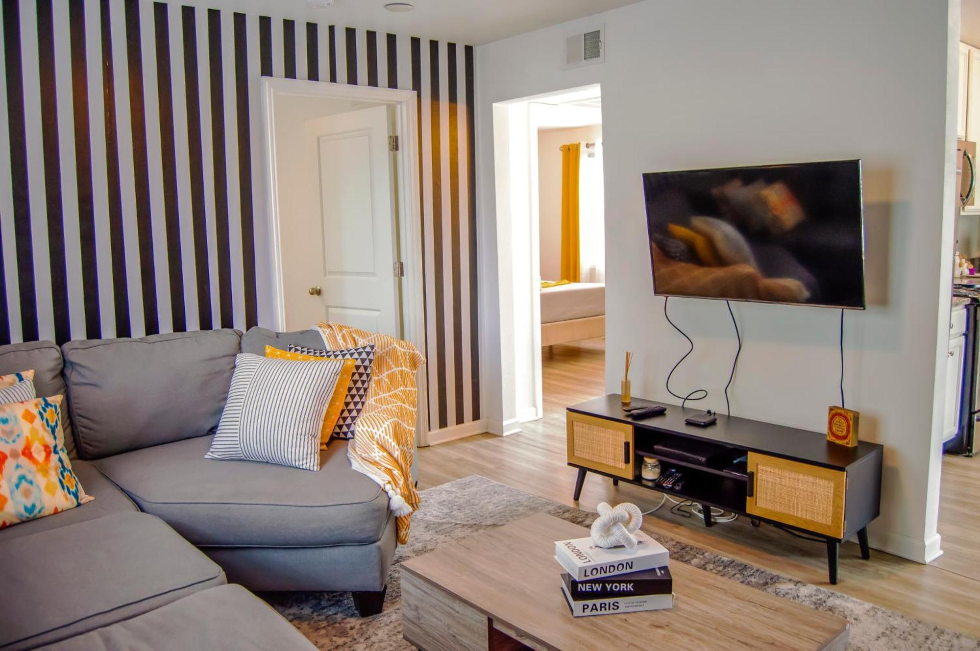 Cozy Condo, Minutes From Broadwy, Sleeps 5 Nashville Zewnętrze zdjęcie